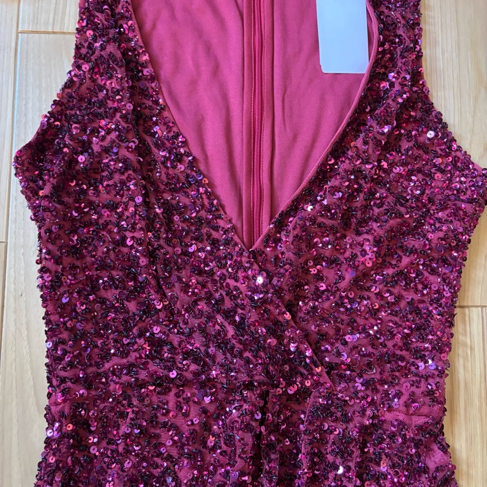 NEW Parker Black Sia Pink Sequin V Neck Sleeveless Front Slit Accent Dress - Picture 3 of 14
